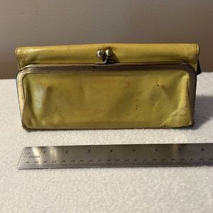 HOBO Rachel seamist green wallet.
